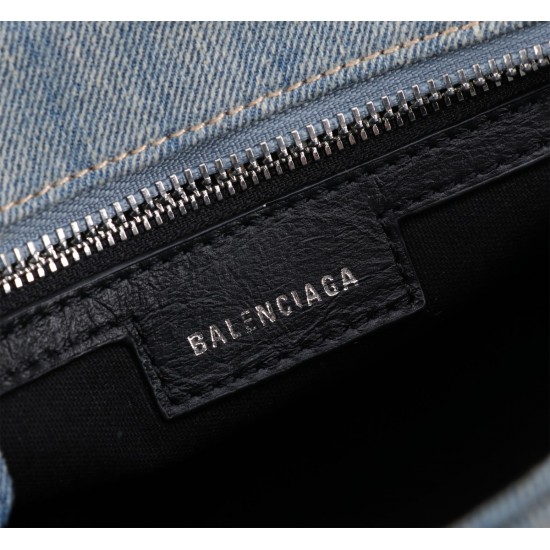 Balenciaga D886850