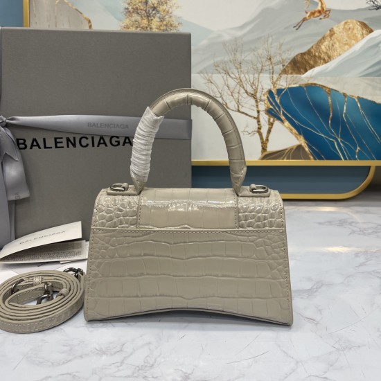 BalenciagaD886700