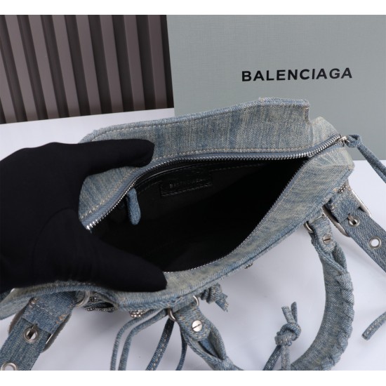 Balenciaga D886850