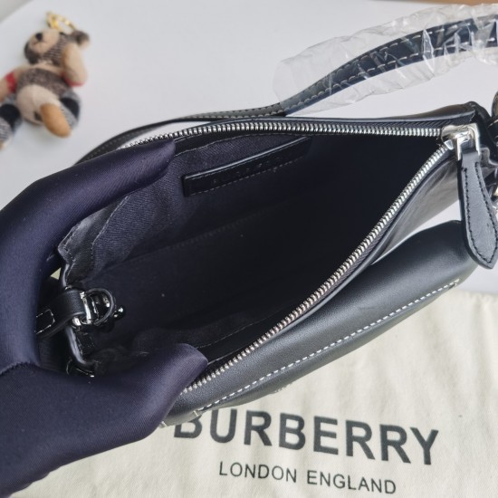 Burberry D886480