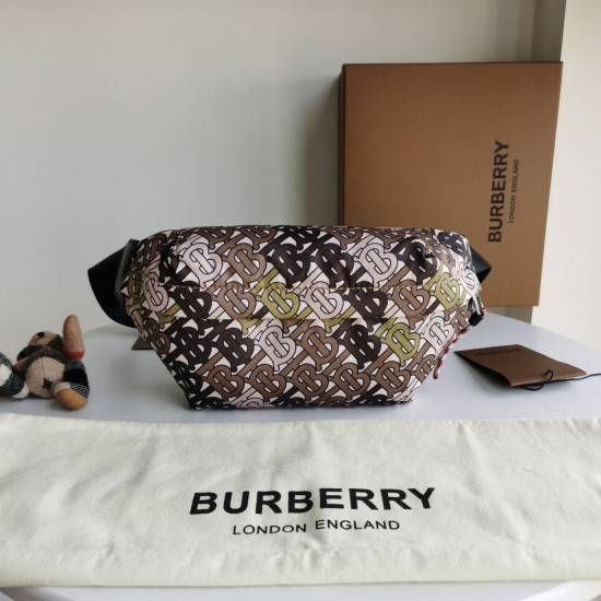 Burberry D886350