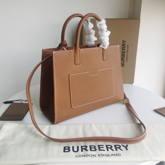 Burberry D886550