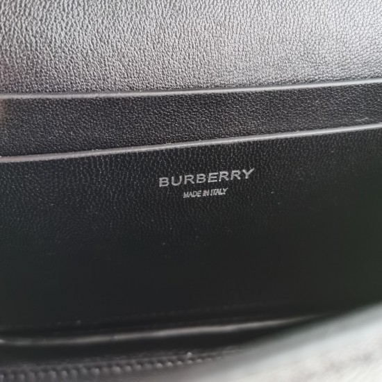 Burberry D886550