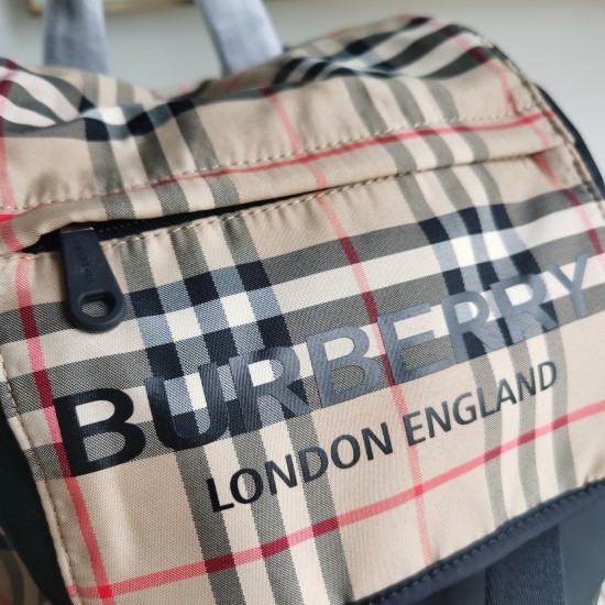 Burberry D886550