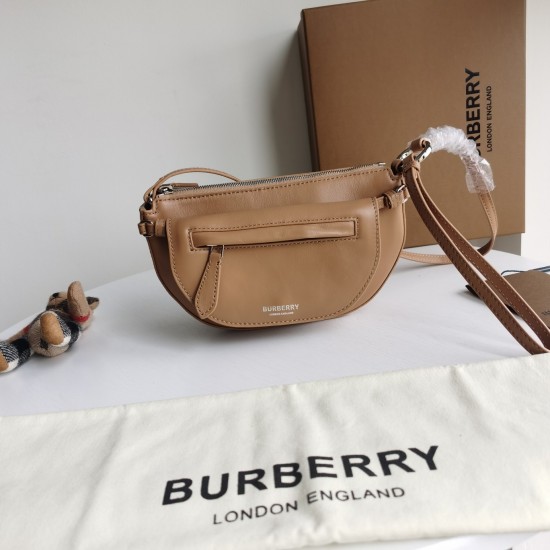 Burberry D886480