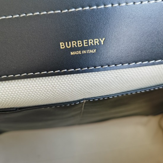 Burberry  D886650