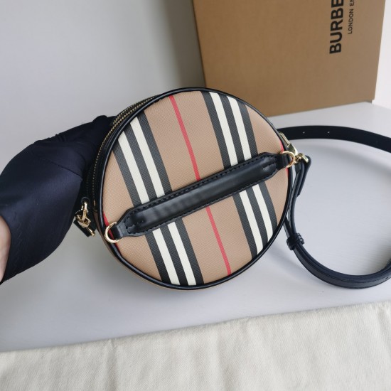 Burberry D886380