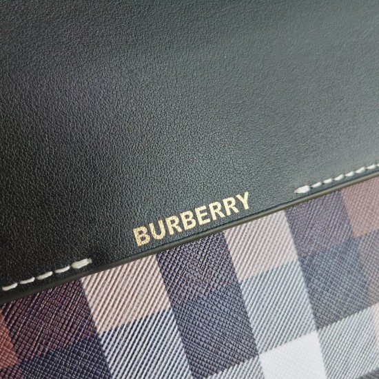 Burberry D886480