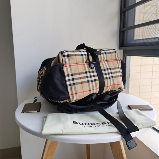 Burberry D886550