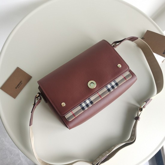 Burberry D886550