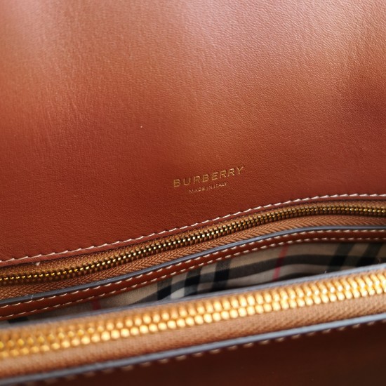 Burberry D886650