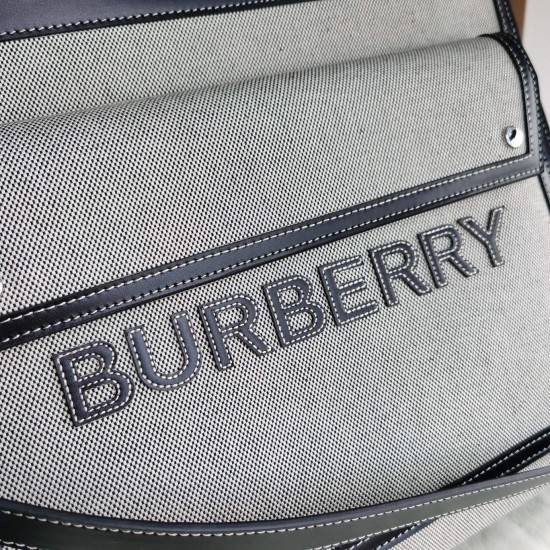 Burberry D886650