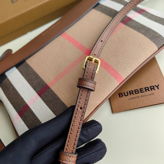 Burberry D886330