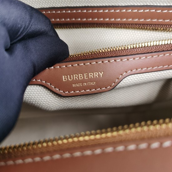 Burberry D886650