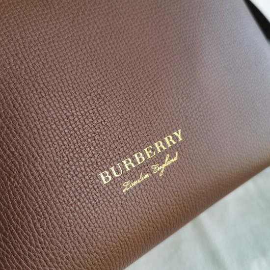 Burberry D886550