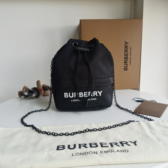 Burberry D886400