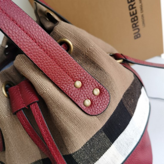 Burberry D886450