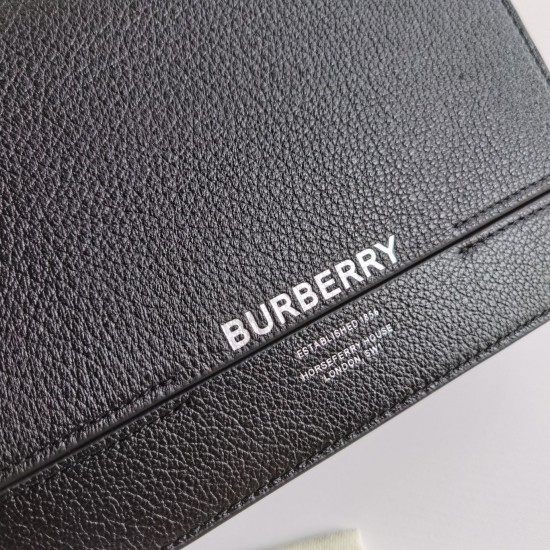 Burberry D886550