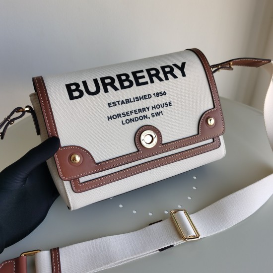 Burberry D886550