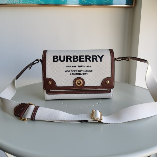 Burberry D886550