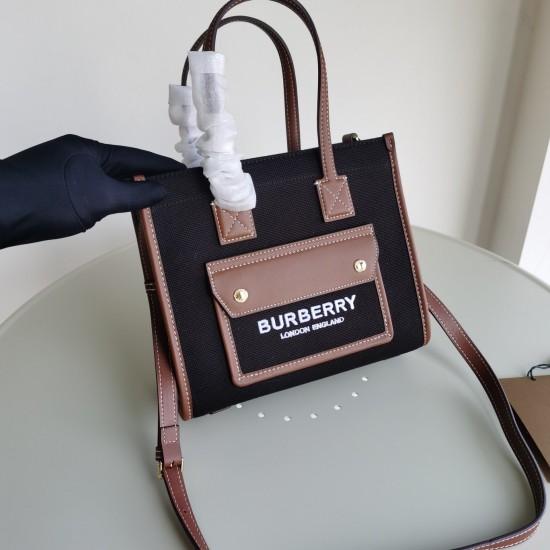 Burberry D886450