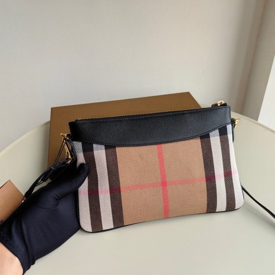 Burberry D886330