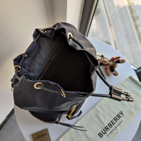 Burberry D886550