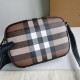 Burberry D886450