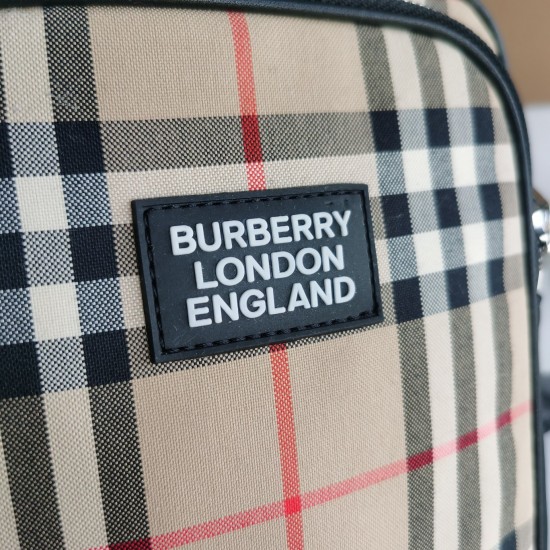 Burberry D886380