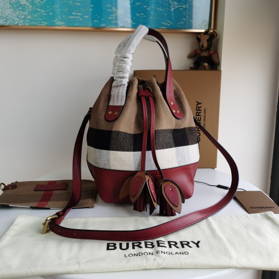 Burberry D886450