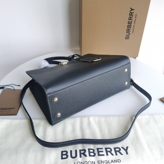 Burberry D886550