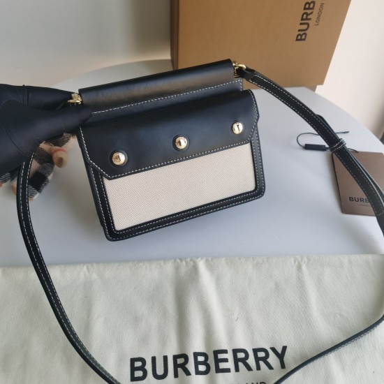 Burberry D886550