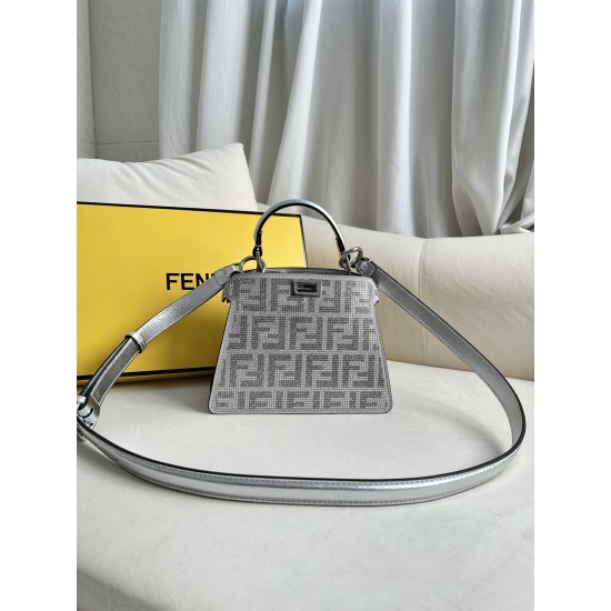 FENDI D886720