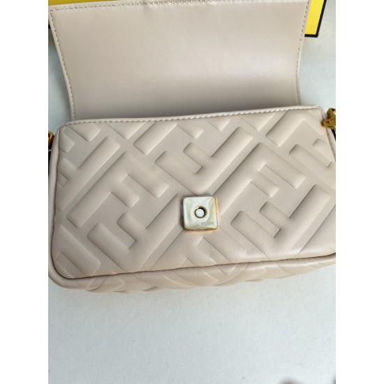 FENDI D886550