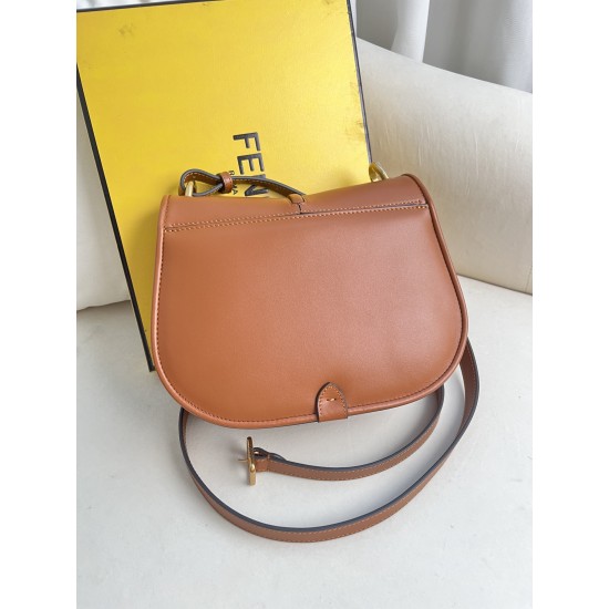 FENDI  D886700