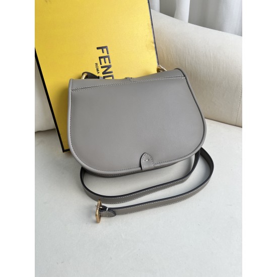 FENDI  D886700