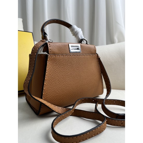 FENDI D886900