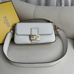 FENDI D886750