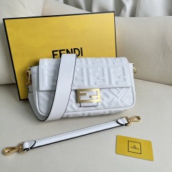 FENDI D886650