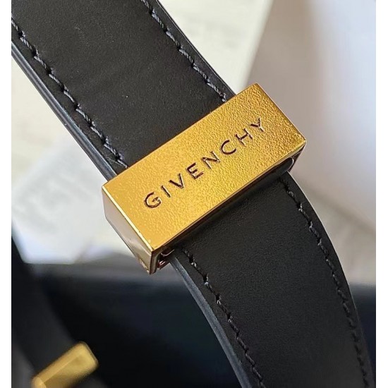 Givenchy D886520