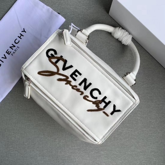 Givenchy D886550