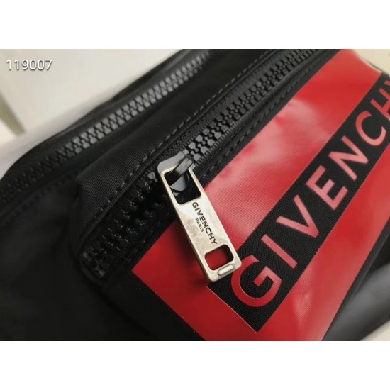 Givenchy D886180