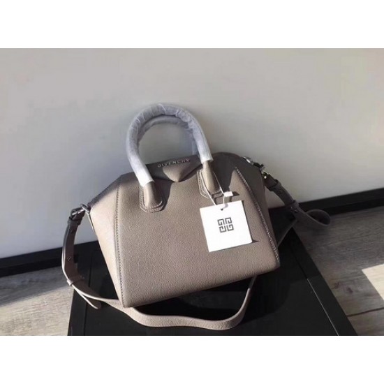 Givenchy D886430