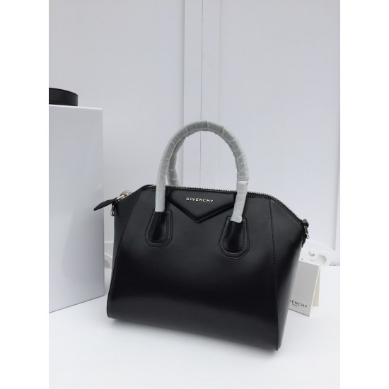 Givenchy D886430