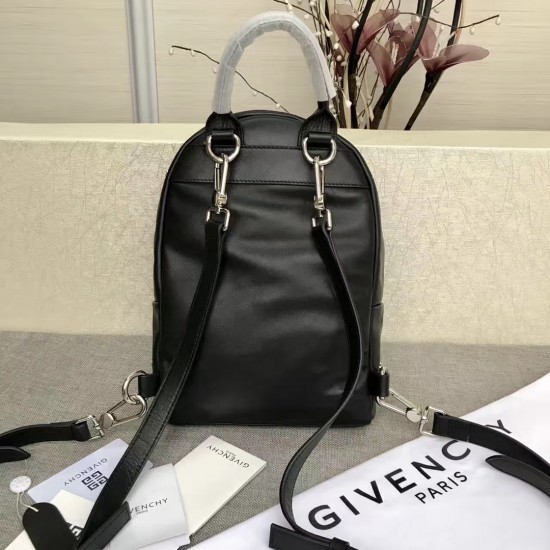 Givenchy D886450