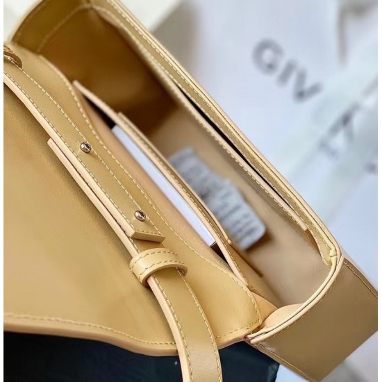 Givenchy D886520