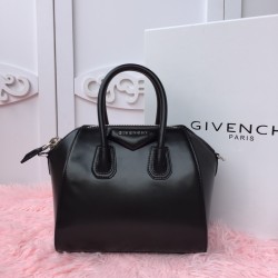Givenchy D886400
