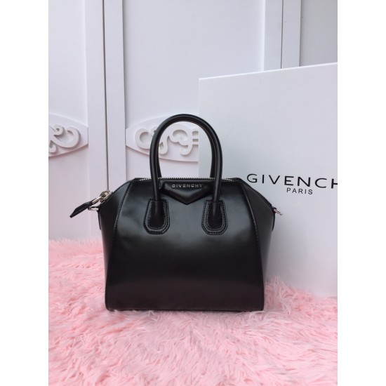 Givenchy D886400