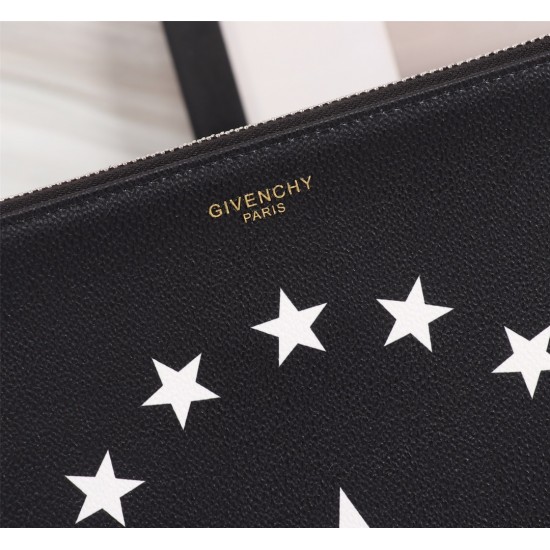 Givenchy D886130