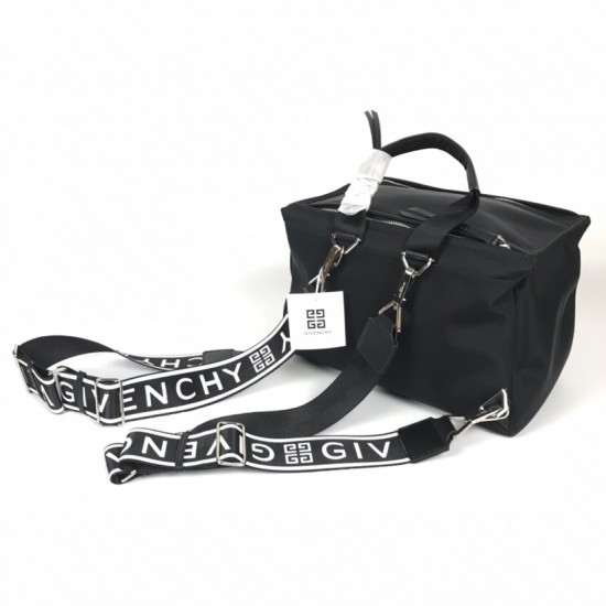 Givenchy  D886300